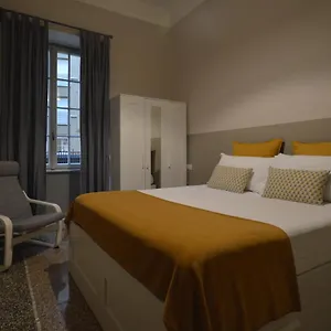 https://la-maison-b.italymilanhotels.net